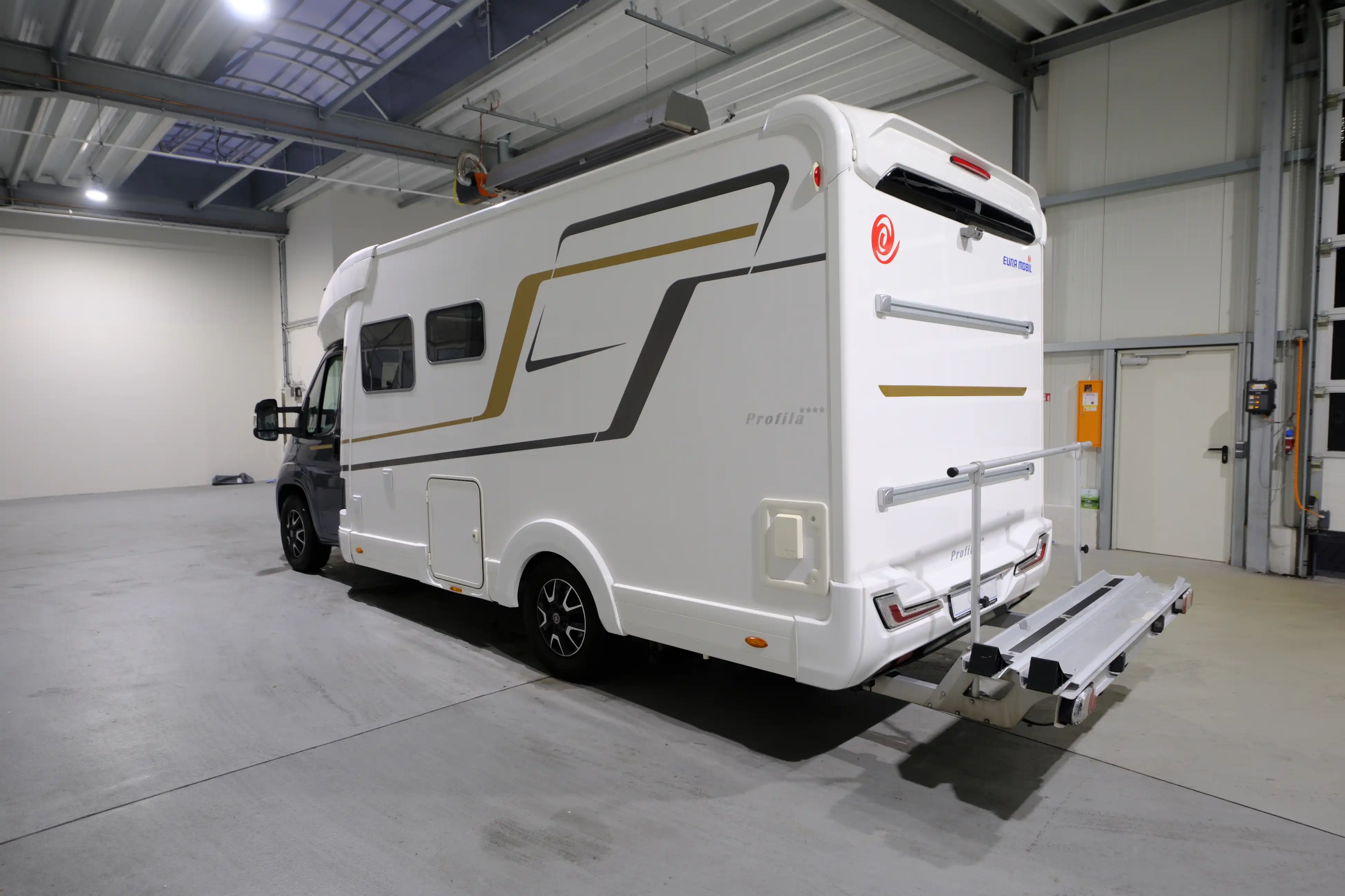 EURAMOBIL Profila T 675 SB